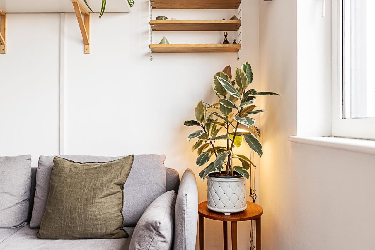 Chic & Modern Dalston Apartment