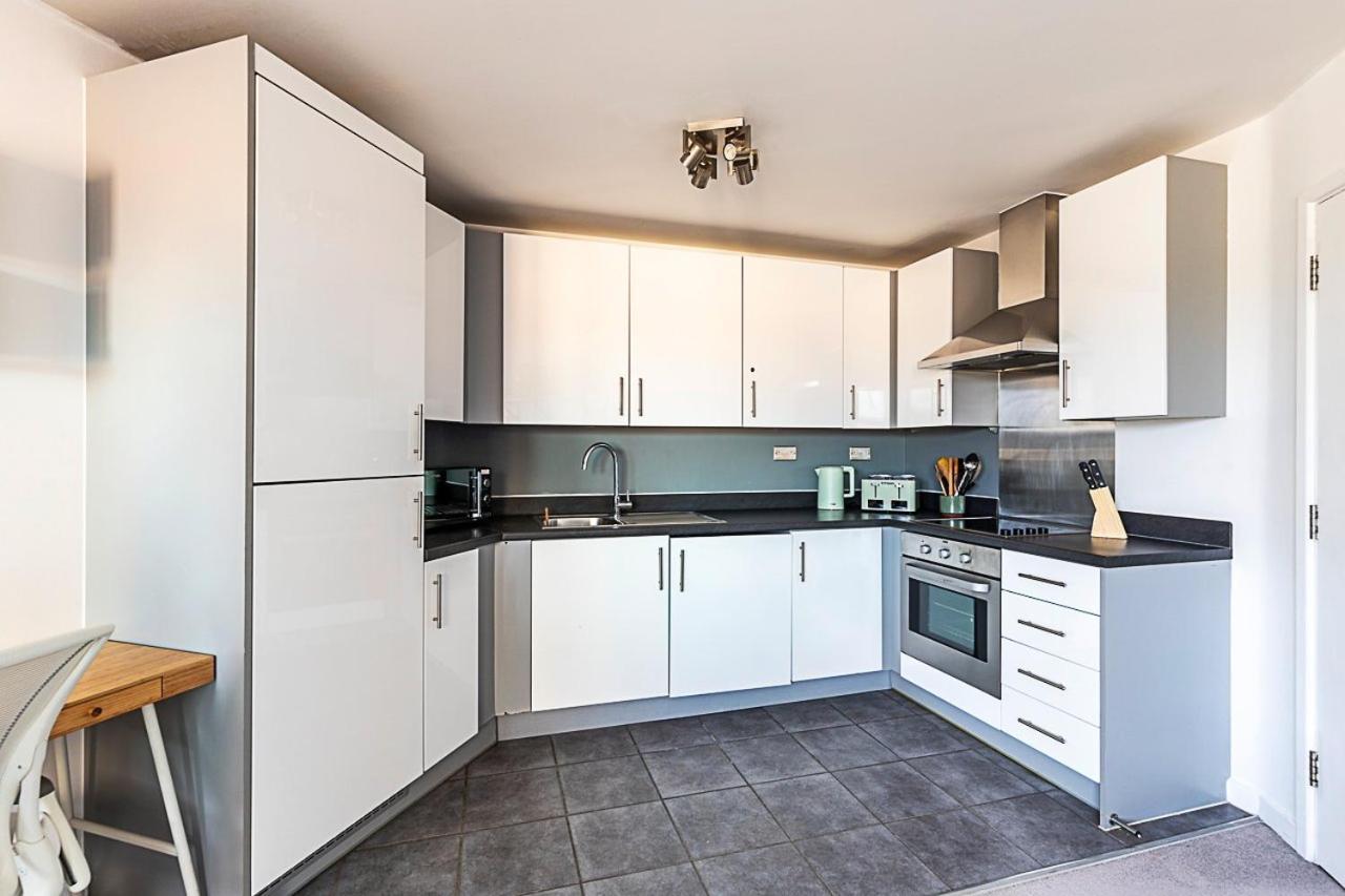 Chic & Modern Dalston Apartment